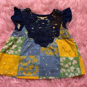 Tout Perit short sleeve top